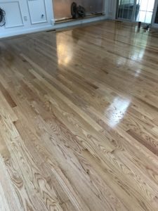 Red oak hardwood floor install with custom border & oil based polyurethane (2)