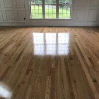 Red oak hardwood floor install with custom border & oil based polyurethane