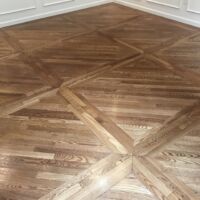 White oak hardwood floors with nutmeg stain
